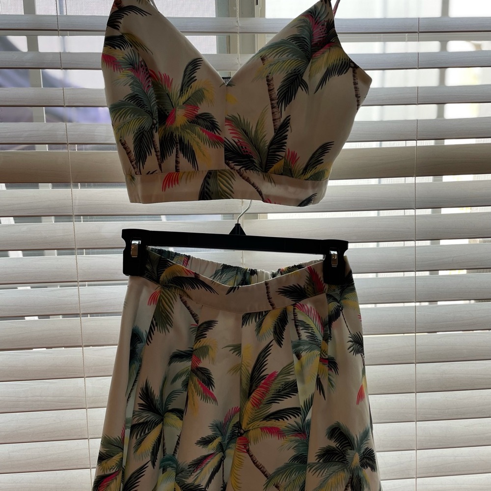 Forever 21   Two-Piece set